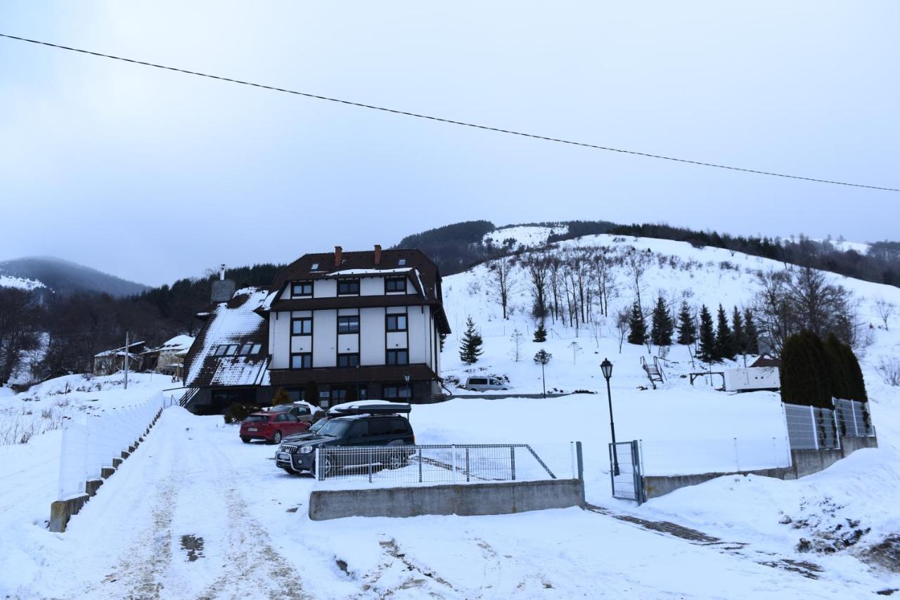Villa Mramor Brzeće Exteriör bild