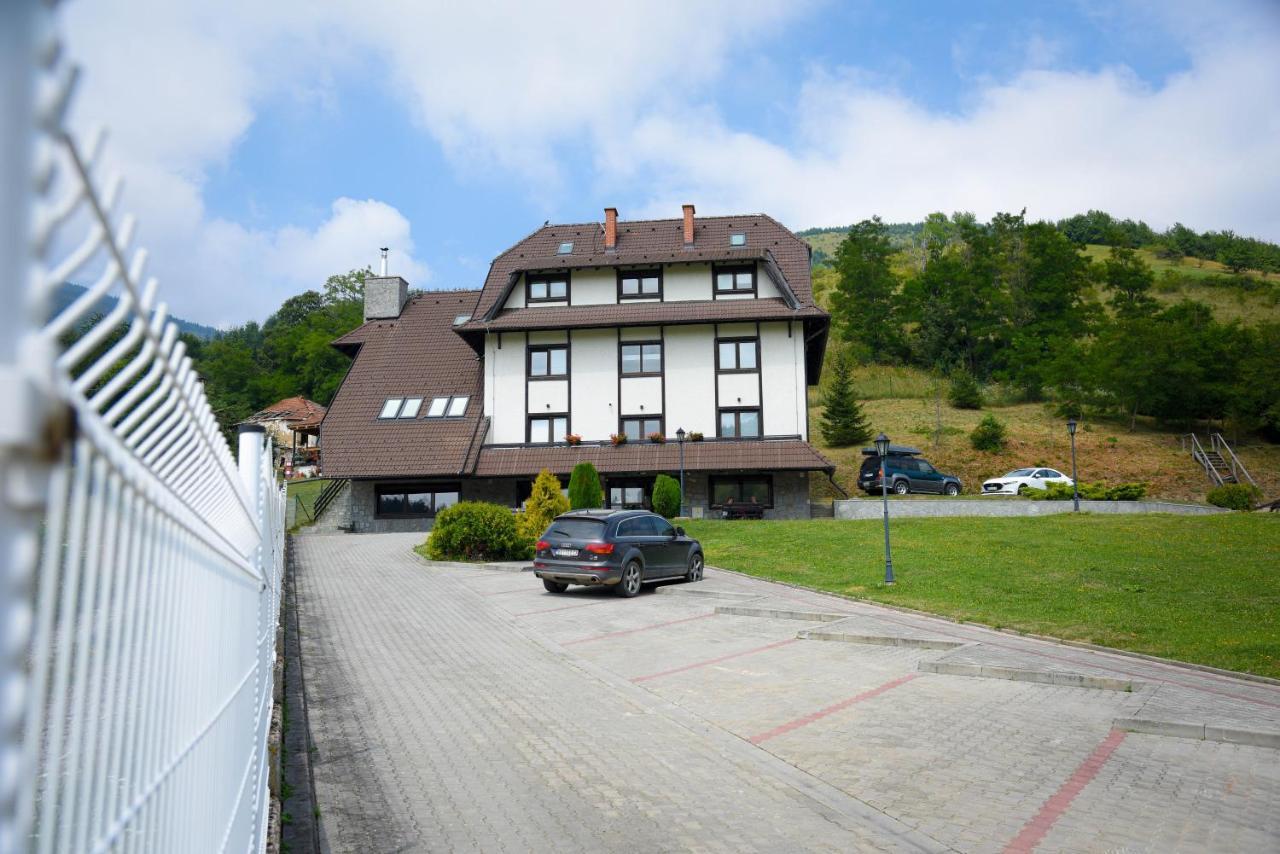 Villa Mramor Brzeće Exteriör bild